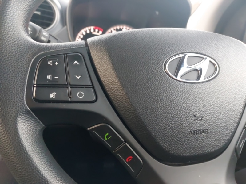Used Hyundai i10 2017 for sale - 76397458: Photo 12