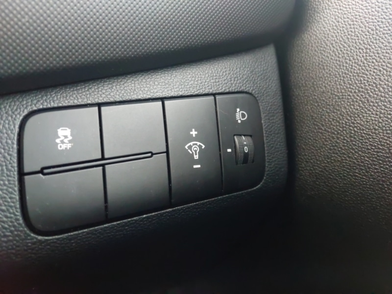 Used Hyundai i10 2017 for sale - 76397458: Photo 15