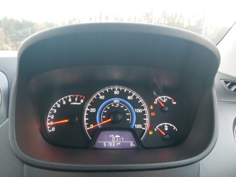 Used Hyundai i10 2017 for sale - 76397458: Photo 7