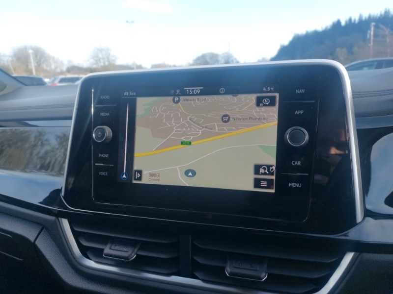 Used Volkswagen T-Roc 2023 for sale - 77357880: Photo 11