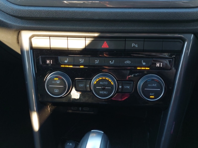 Used Volkswagen T-Roc 2021 for sale - 76630596: Photo 13