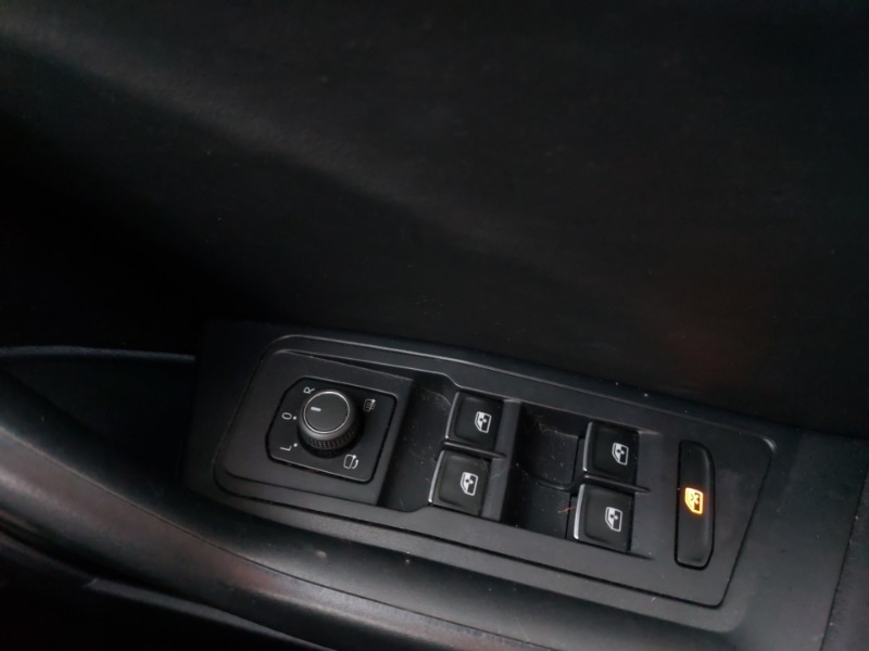 Used Volkswagen T-Roc 2021 for sale - 76630596: Photo 19