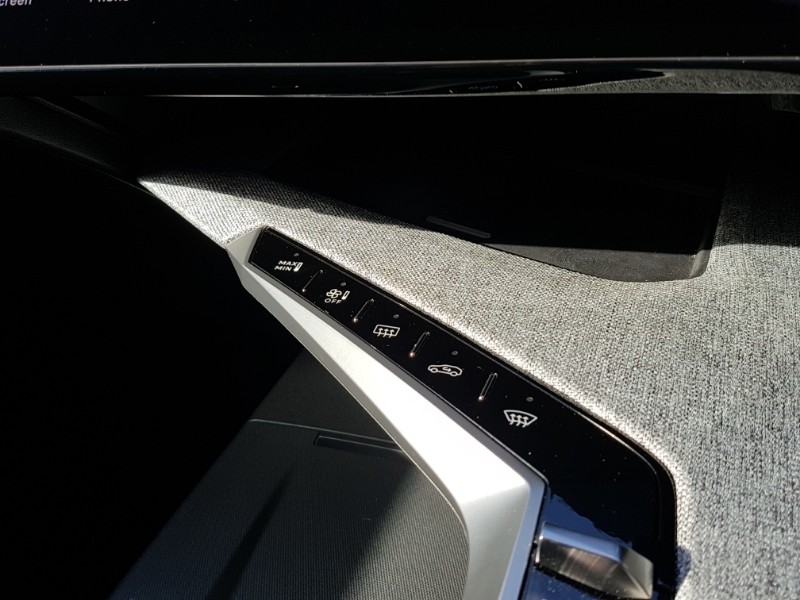 Used Peugeot 3008 2024 for sale - 76907243: Photo 15