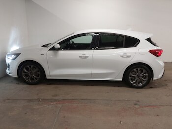 Used Ford Focus 2022 for sale - 78129151: Photo