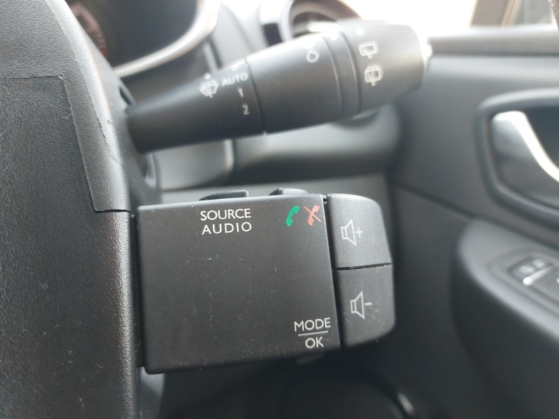 Used Renault Clio 2017 for sale - 76533411: Photo 14