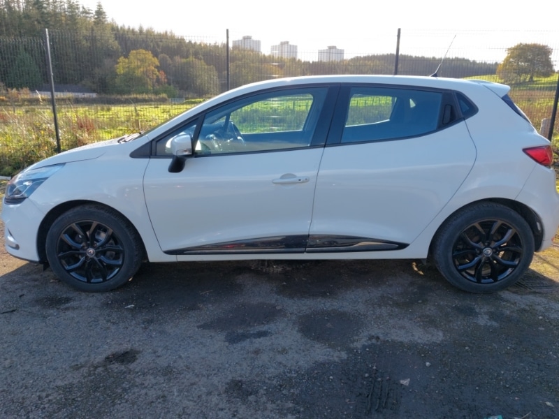 Used Renault Clio 2017 for sale - 76533411: Photo 4