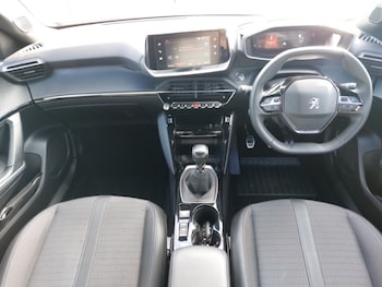 Used Peugeot 2008 2023 for sale - 77889538: Photo