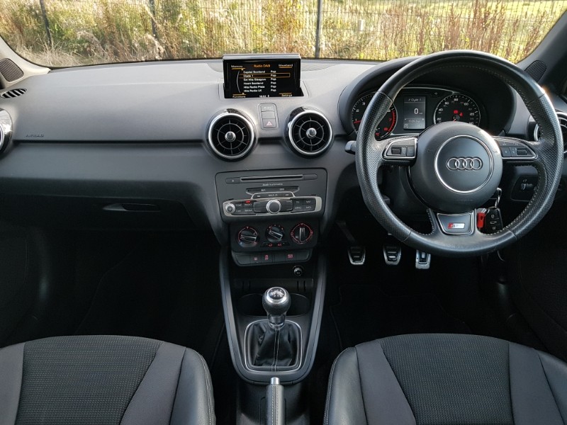 Used Audi A1 2017 for sale - 76160918: Photo 2