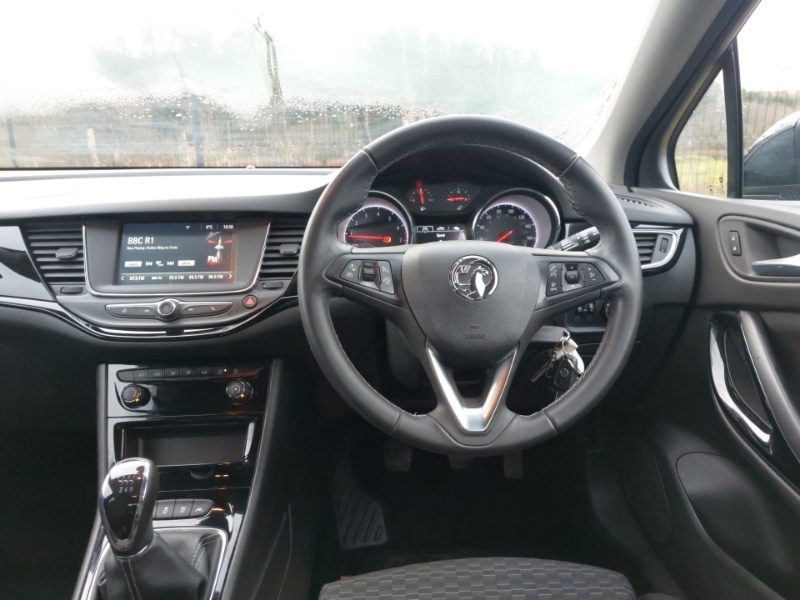 Used Vauxhall Astra 2019 for sale - 76983247: Photo 2
