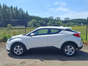 Used Toyota C-HR 2019 for sale - 79195313: Photo