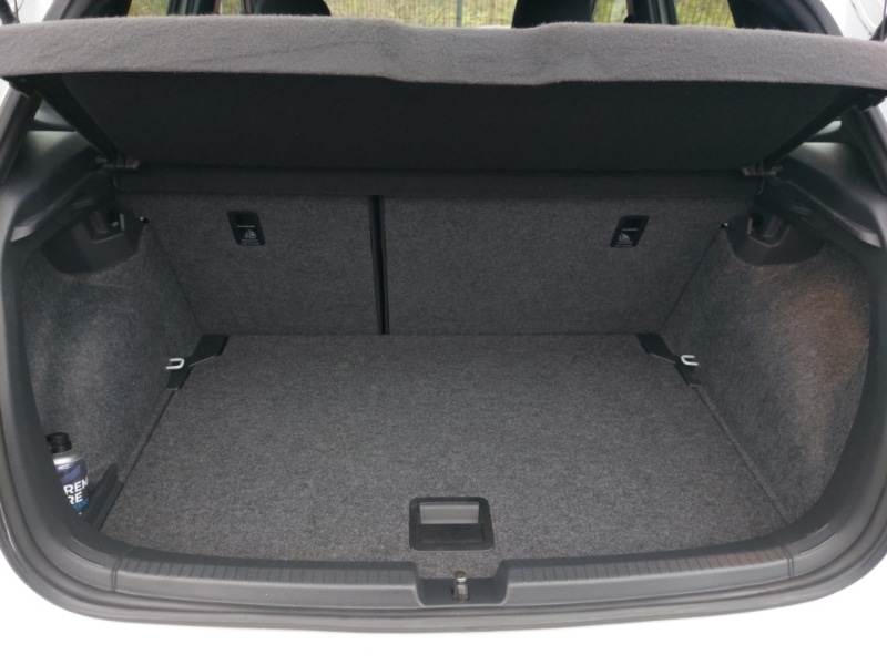 Used Volkswagen Polo 2019 for sale - 76885420: Photo 8