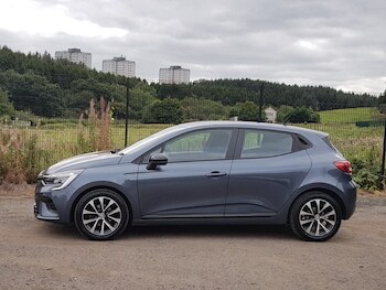 Used Renault Clio 2023 for sale - 75633714: Photo