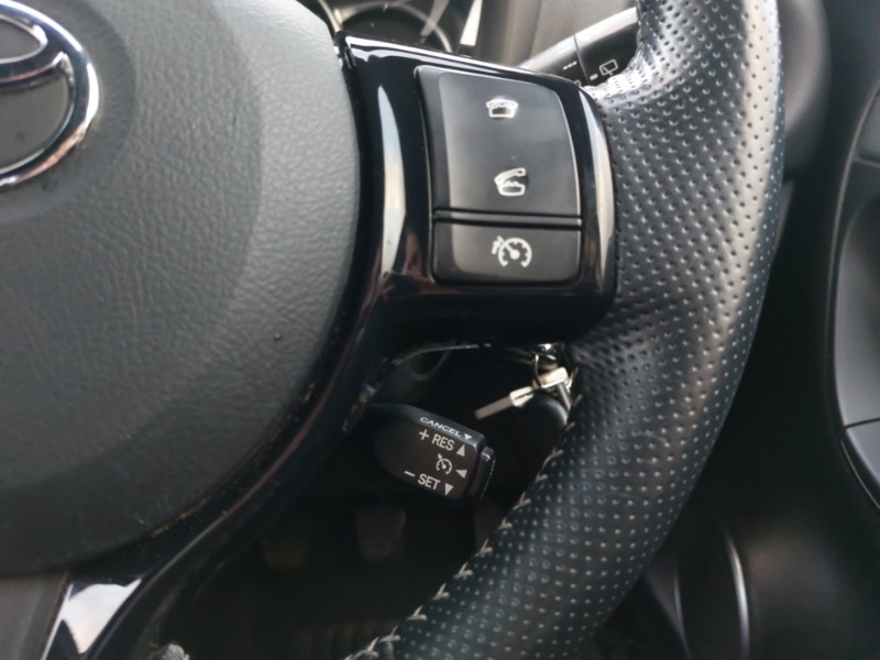 Used Toyota Yaris 2016 for sale - 76959098: Photo 19