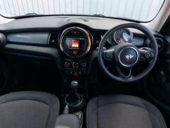 Used MINI Hatch 2019 for sale - 74567529: Photo