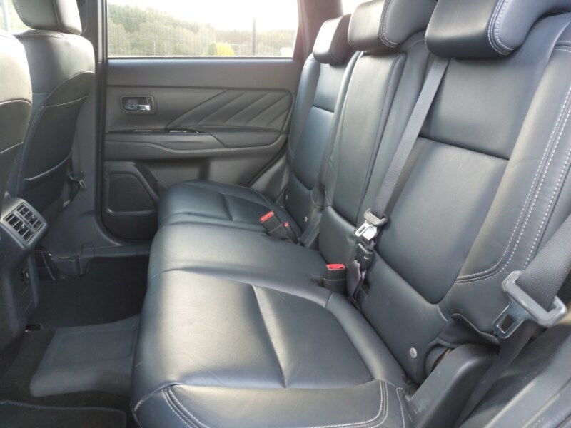 Used Mitsubishi Outlander 2018 for sale - 76556192: Photo 6