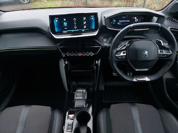 Used Peugeot 208 2022 for sale - 76947477: Photo