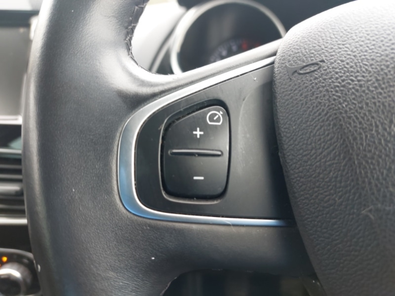 Used Renault Clio 2019 for sale - 77656833: Photo 14