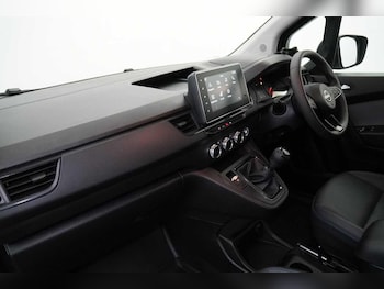 Used Nissan Other 2024 for sale - 76266424: Photo