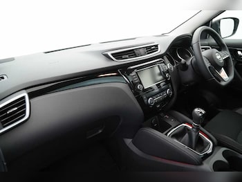 Used Nissan Qashqai 2018 for sale - 76762285: Photo