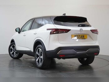 Used Nissan Qashqai 2023 for sale - 77023254: Photo