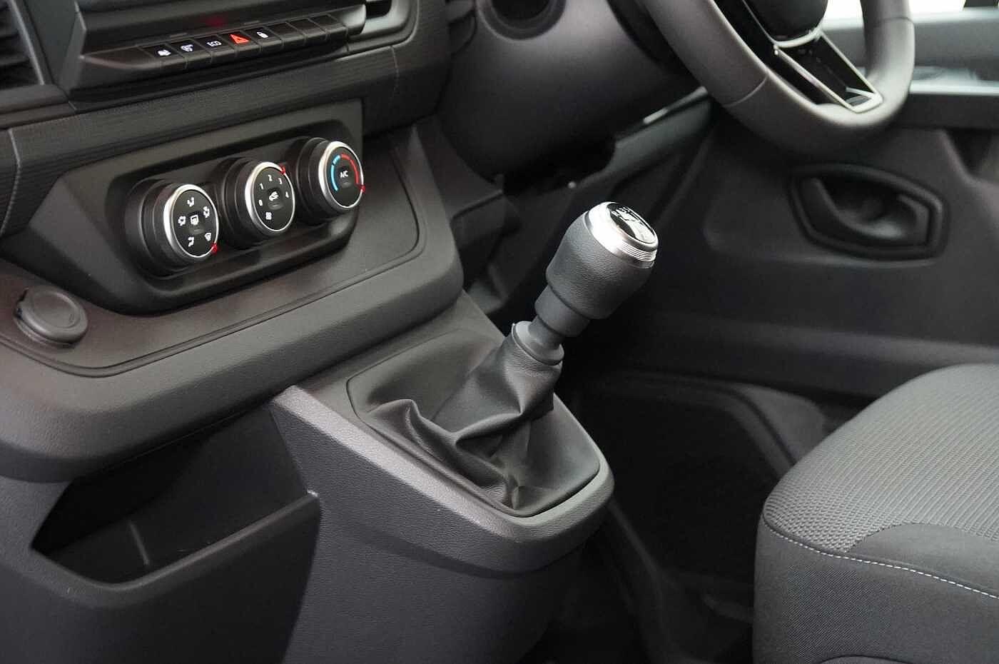 Used Nissan Primastar 2025 for sale - 76678735: Photo 18