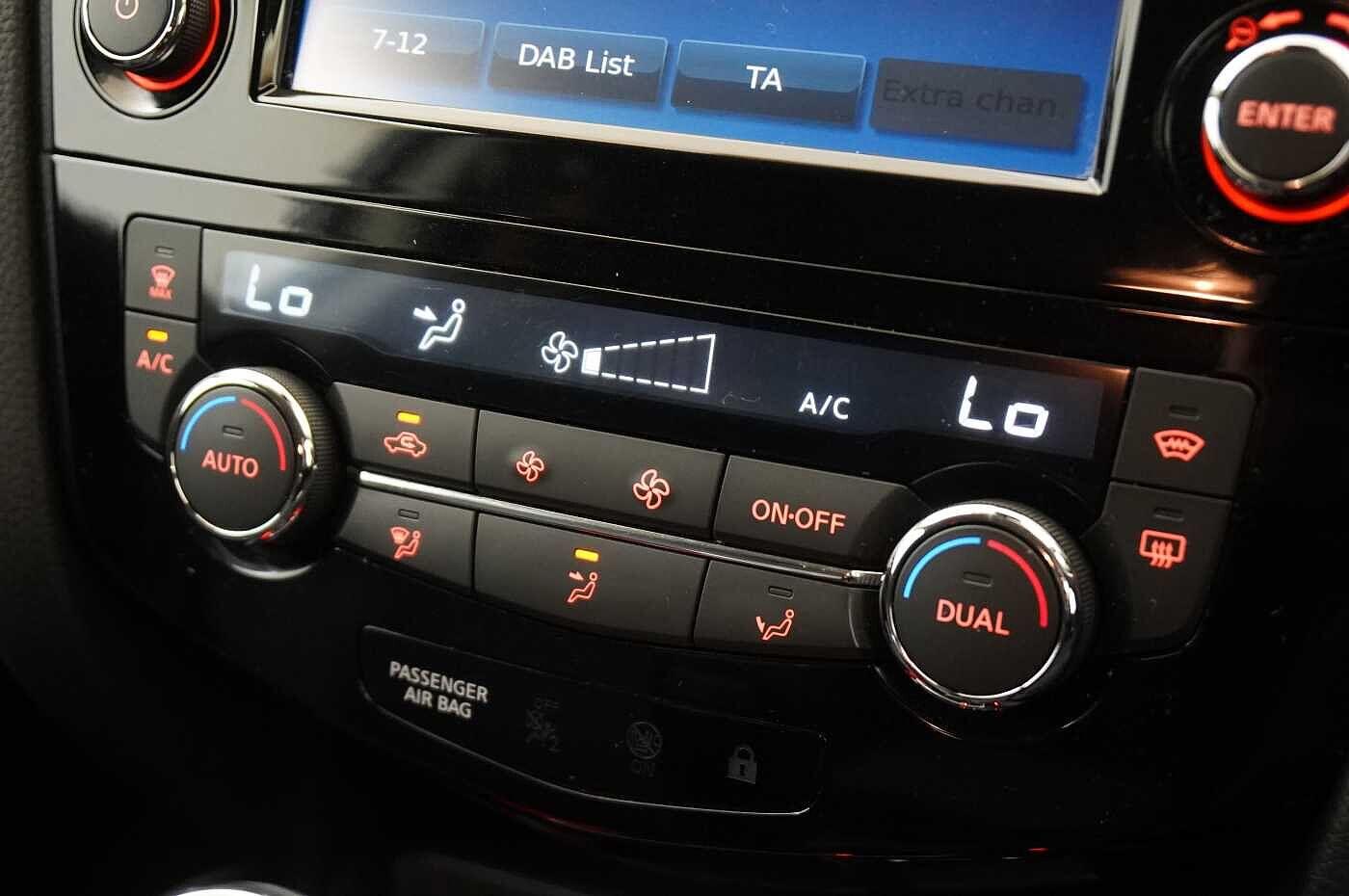 Used Nissan Qashqai 2018 for sale - 77802333: Photo 25