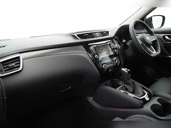 Used Nissan Qashqai 2019 for sale - 77489942: Photo