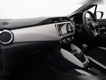 Used Nissan Micra 2018 for sale - 77336500: Photo