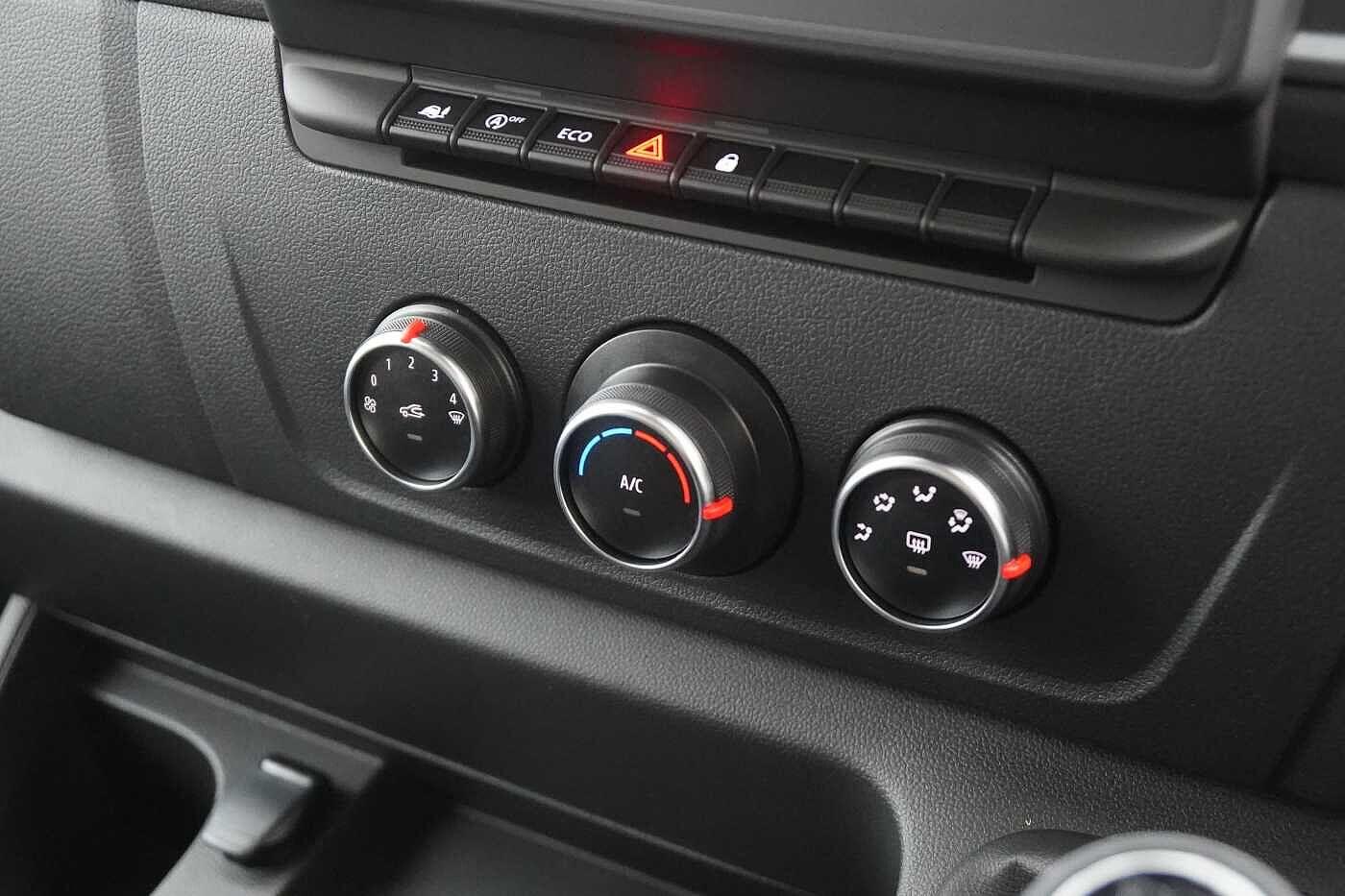 Used Nissan Interstar 2024 for sale - 76677377: Photo 18