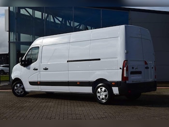 Used Nissan Interstar 2024 for sale - 76677377: Photo