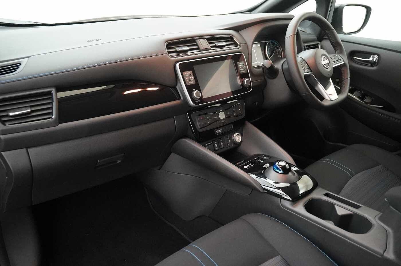 Used Nissan Leaf 2022 for sale - 77282885: Photo 2