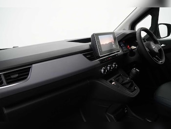 Used Nissan Other 2023 for sale - 77516434: Photo