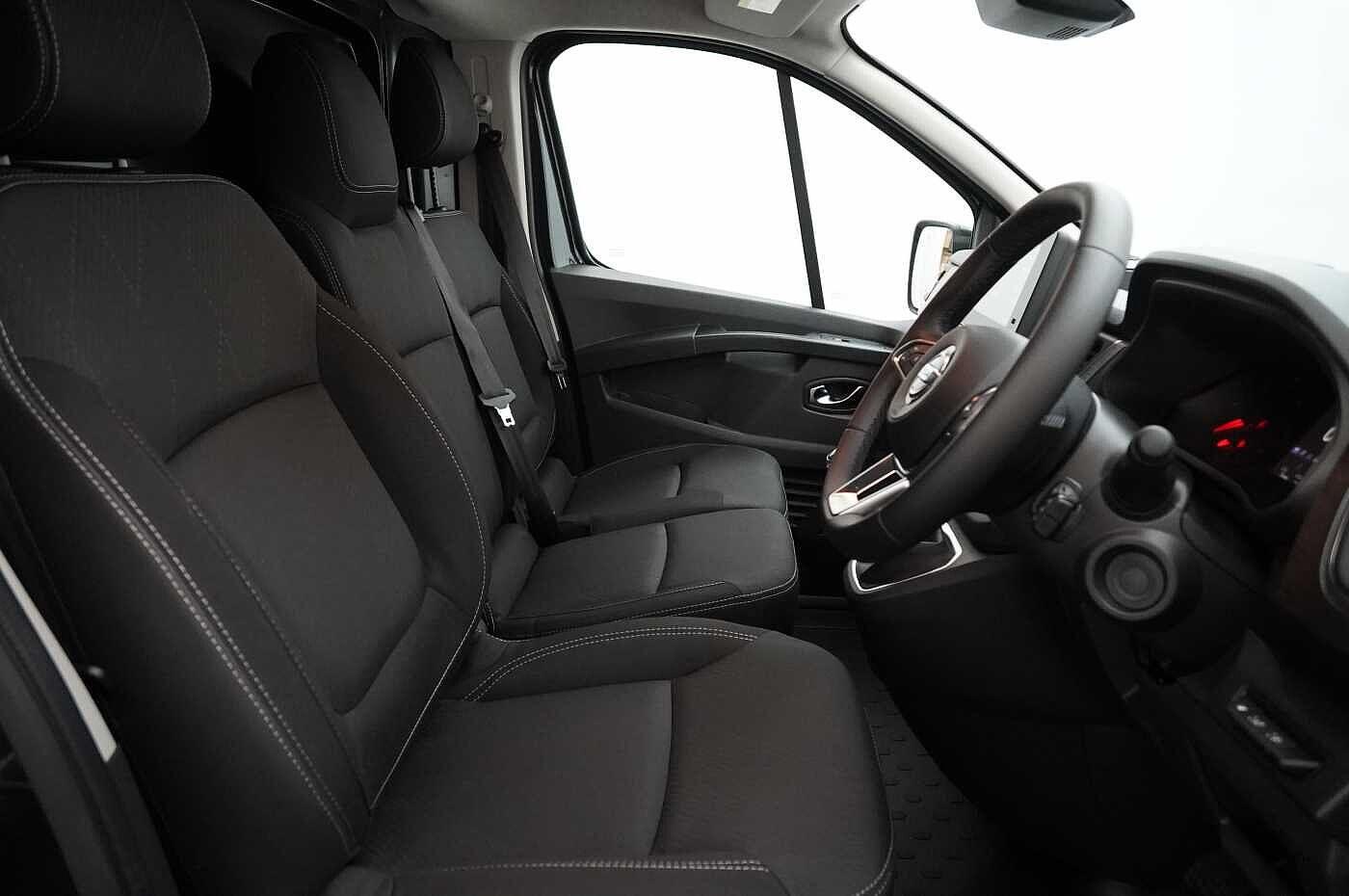 Used Nissan Primastar 2023 for sale - 77802335: Photo 16