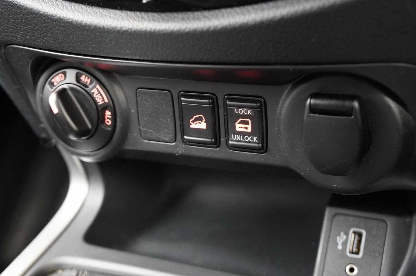 Used Nissan Navara 2021 for sale - 77403831: Photo 25