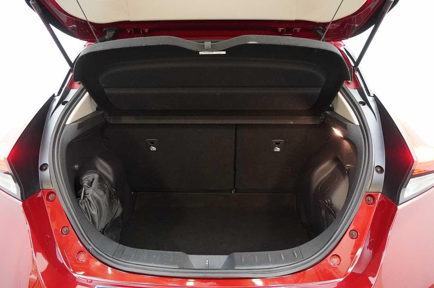 Used Nissan Leaf 2018 for sale - 77245504: Photo 13