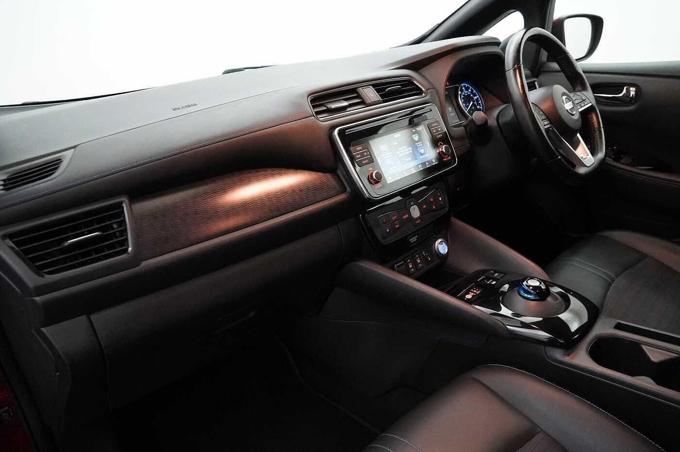 Used Nissan Leaf 2018 for sale - 77245504: Photo 2