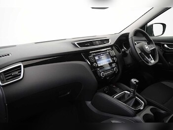 Used Nissan Qashqai 2019 for sale - 77489939: Photo