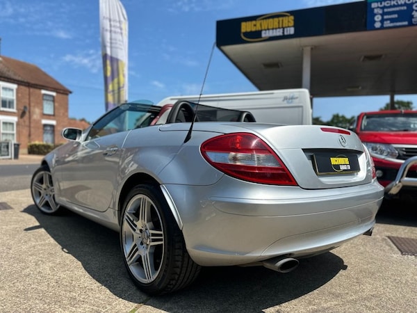 Used Mercedes-Benz SLK 2004 for sale - 74931241: Photo 4