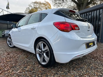 Used Vauxhall Astra 2016 for sale - 76632454: Photo