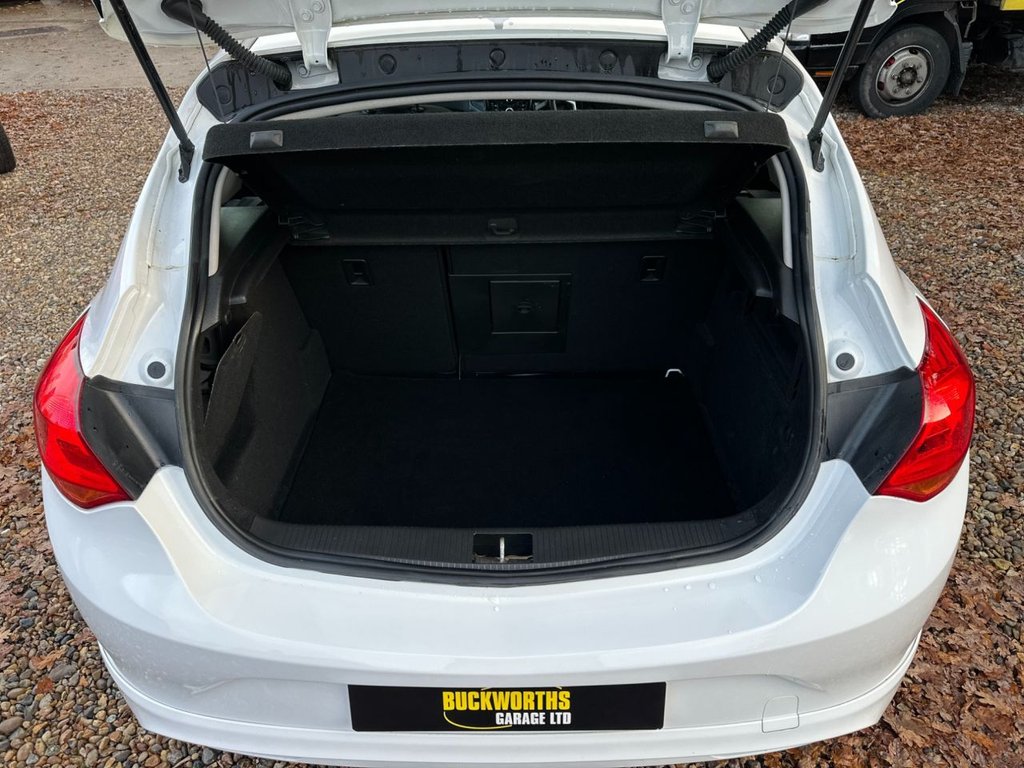 Used Vauxhall Astra 2016 for sale - 76632454: Photo 6