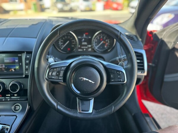 Used Jaguar F-Type 2017 for sale - 70929216: Photo 13