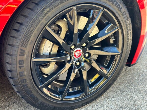 Used Jaguar F-Type 2017 for sale - 70929216: Photo 16