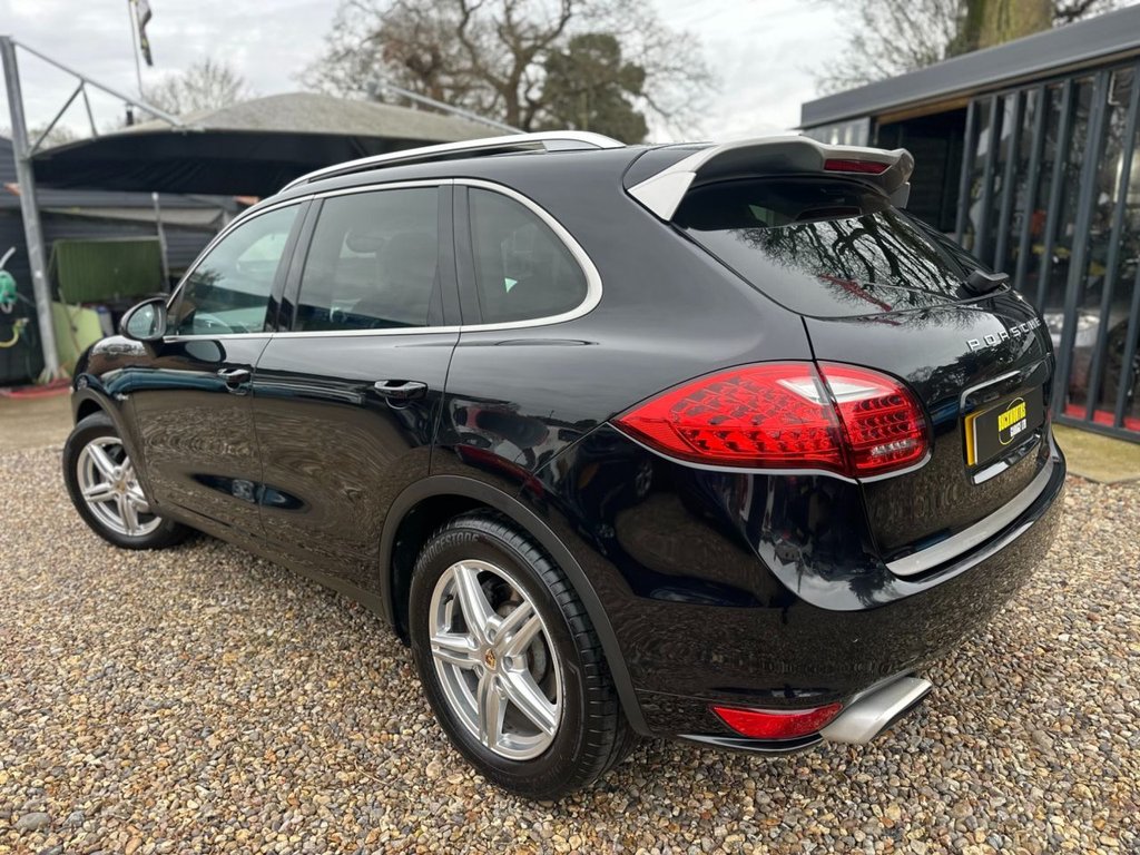 Used Porsche Cayenne 2014 for sale - 77621253: Photo 4