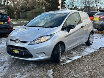 Used Ford Fiesta 2013 for sale - 77153662: Photo