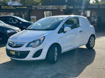 Vauxhall - Corsa