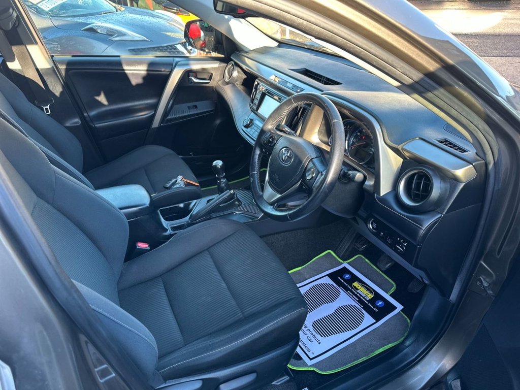 Used Toyota RAV4 2014 for sale - 76582902: Photo 10