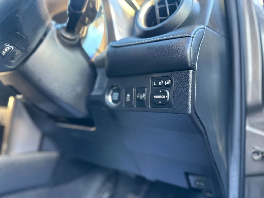 Used Toyota RAV4 2014 for sale - 76582902: Photo 15