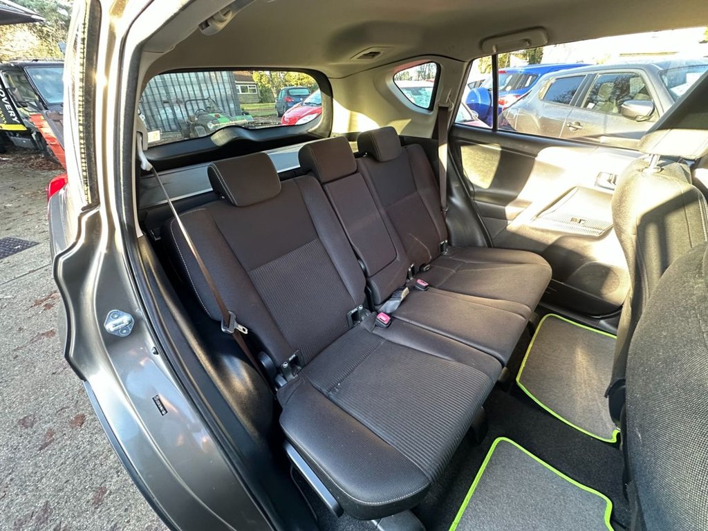 Used Toyota RAV4 2014 for sale - 76582902: Photo 8