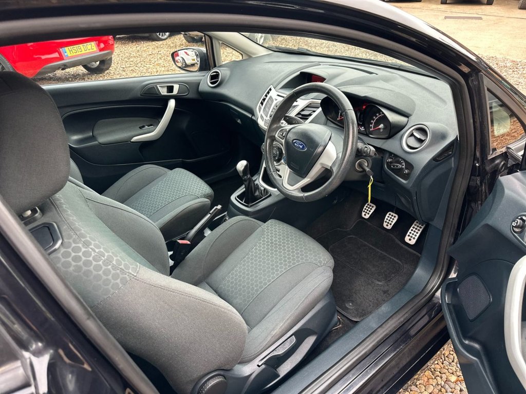 Used Ford Fiesta 2012 for sale - 76496533: Photo 6