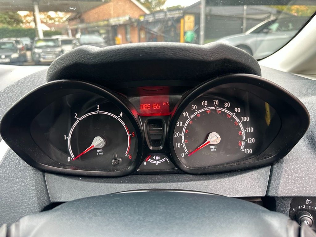 Used Ford Fiesta 2012 for sale - 76496533: Photo 8